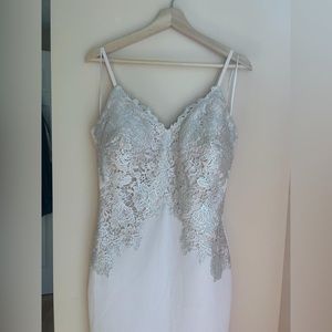 NWT Lipsy Size 10 Michelle Keegan Nude Blush Foil Lace applique maxi Prom dress